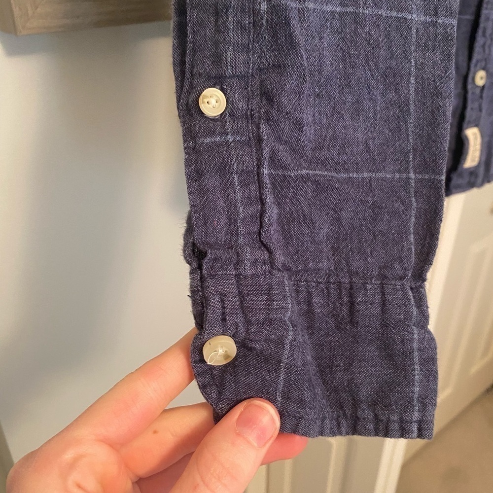 HOLLISTER Linen Button Down - Picture 6 of 12